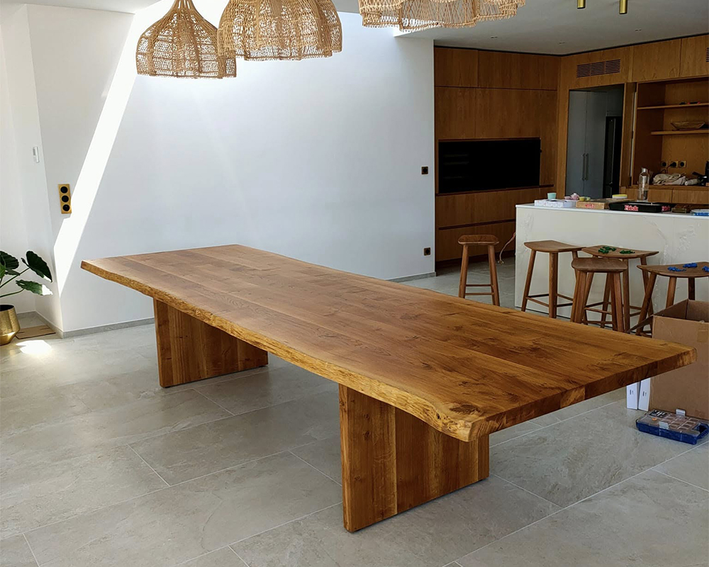 Table à manger - Chêne massif - Le Lavandou (83)